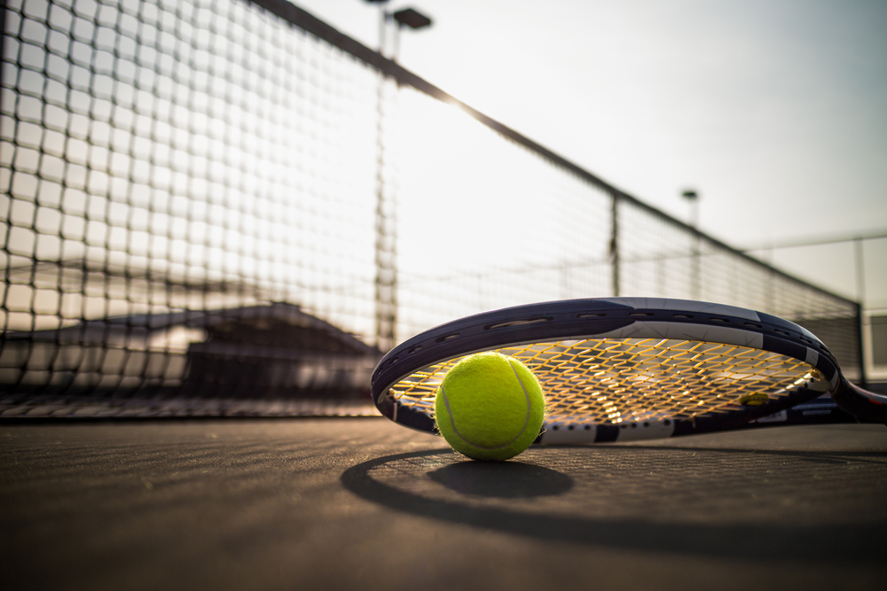 Choosing the Right Tennis Racket for Your Playing Style: A Guide for Beginners